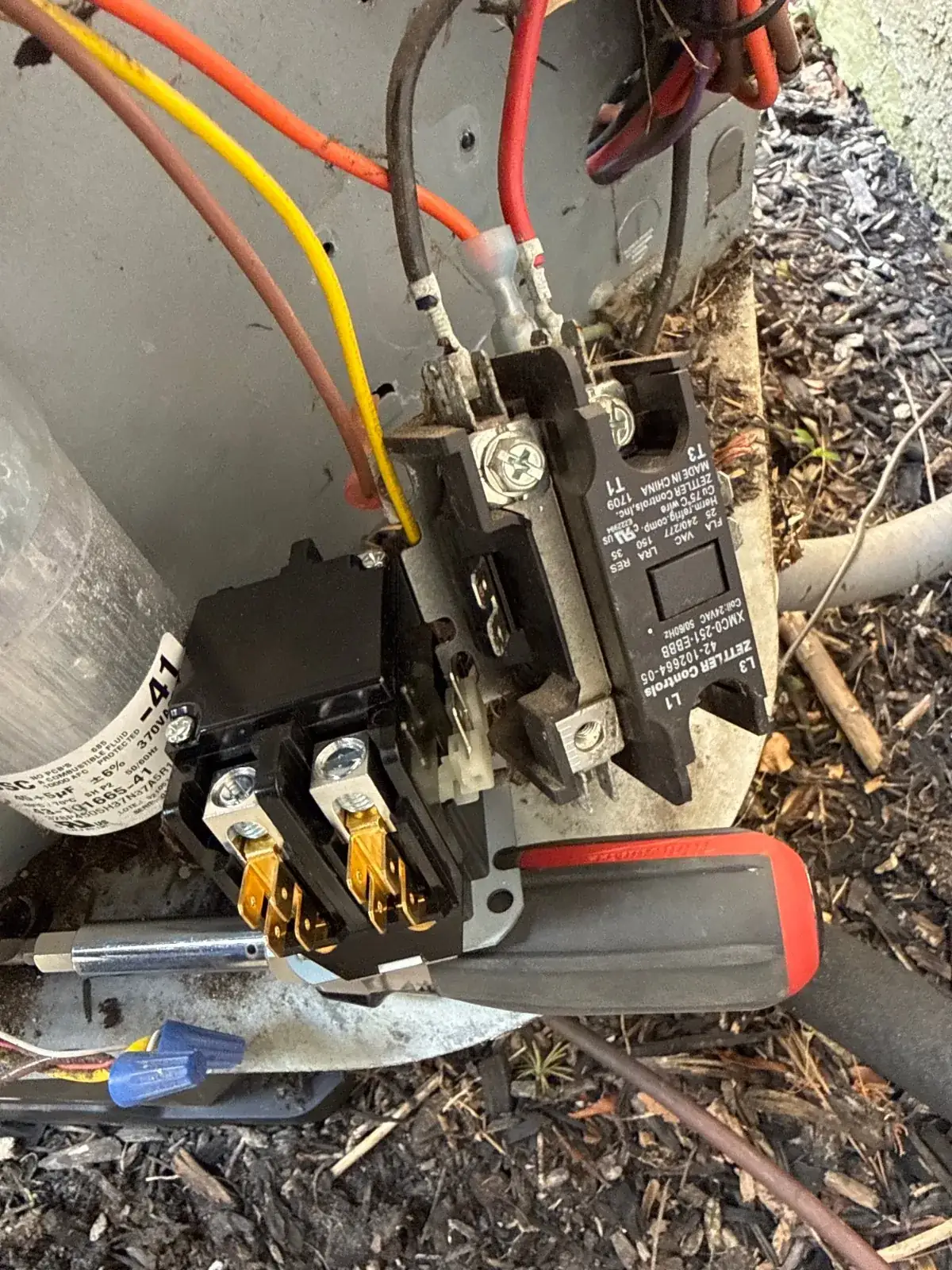 Contactor replaced in the outdoor condenser, Farmingdale NY